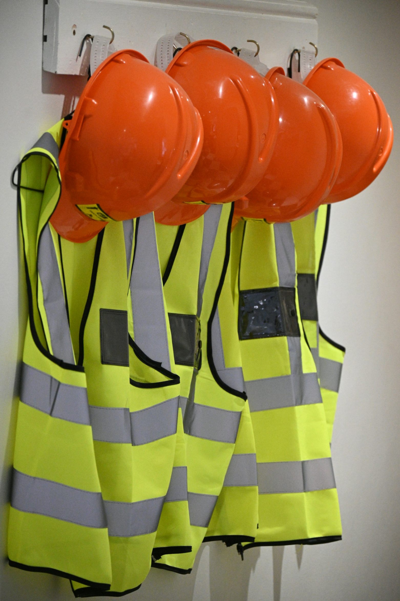 Role of Employers and Employees in Maintaining Safety Standards